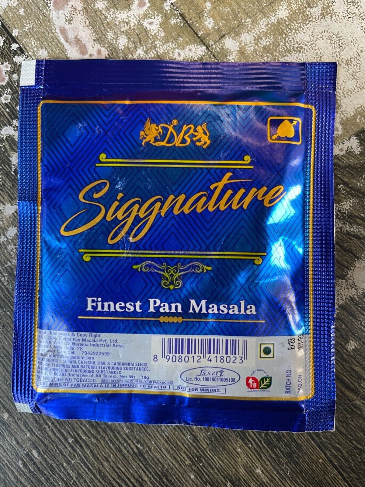 Siggnature Finest Pan Masala | 100% Natural | 18 gm each | 20 Pouches | Zipper - Alchemy Tradex