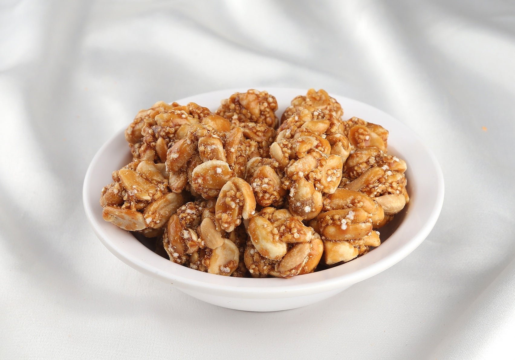 OM's Rajgeera Dana Laddu - 200g | Nutty, Sweet & Wholesome Delight